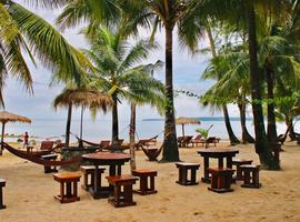 Cambodia: Ancient Ruins & Boat Rides - 10 Days