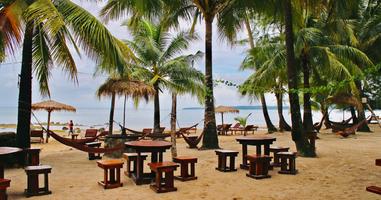 Cambodia: Ancient Ruins & Boat Rides - 10 Days