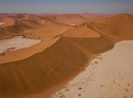 Southern Africa Southbound: Dunes, Deltas & Falls - 21 Days