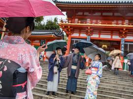 Japan: Tokyo Nights & Kyoto Temples - 6 Days