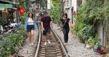 Hanoi Escape: Night Life, City Vibes & Bia Hoi Corner - 3 Days