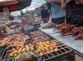 Essential Southeast Asia: Hanoi, Phnom Penh & Thailand Good Times - 25 Days