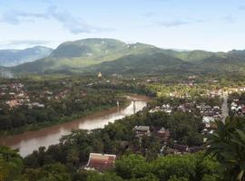 Thailand to Laos: Kanchanaburi, Chiang Rai & Laos Countryside - 13 Days