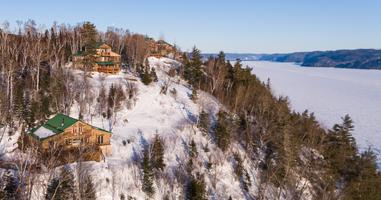 Northern Quebec: Winter Lodge Escape - 7 Days