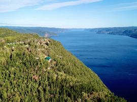Northern Quebec: Summer Lodge Escape - 7 Days