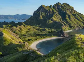 Ubud to Flores: Komodo Dragons, Beaches & Tribal Treks - 10 Days