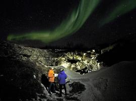Winter in Iceland: Waterfalls & Aurora Nights - 5 Days