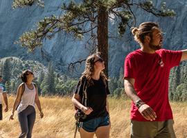 Hiking in Yosemite National Park - 6 Days
