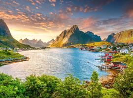 Norway's Wild North: Lofoten to Svalbard (Ocean Albatros) - 10 Days