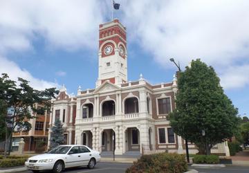 Image 2 of 14