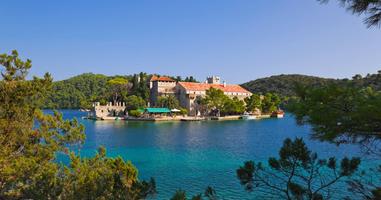 Adriatic Explorer from Dubrovnik Premium Plus - 8 Days