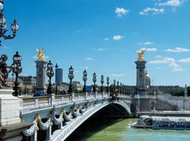 Paris to Loire Art, History, Charm - 8 Days