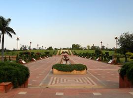 Delhi, Taj & Kochi - 24 Days