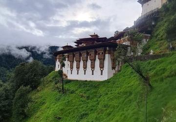 Image 2 of 11