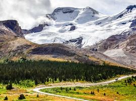 Canadian Rockies and Pacific Coast 2027 Calgary to Vancouver - 15 Days