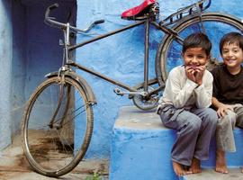 Upgraded - India: Forts + Palaces of Rajasthan 2027 Pushkar - 15 Days