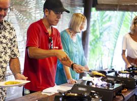 A Taste of Vietnam - Halong Bay to the Mekong Delta 2025 - 13 Days